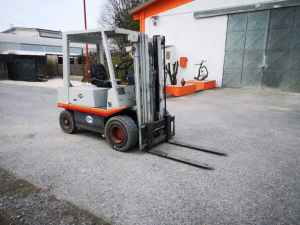 1990 om 25 carrello elevatore diesel - immagine 4